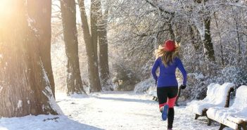 Bewegungsmangel im Winter: Risiken für Gesundheit und (Foto: AdobeStock - Lars Zahner 100707316)